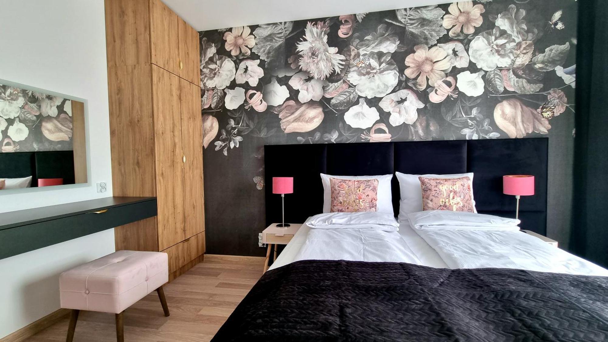Nook Nook Bytkowska 103 Апарт-готель Катовіце